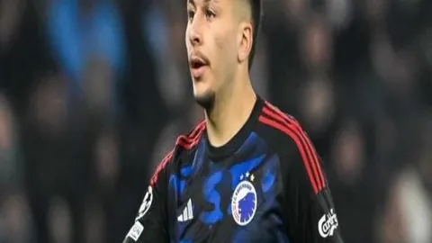 CBA赛场昨日豪取三连胜！广州队对北控激战正酣，揭秘背后精彩看点！